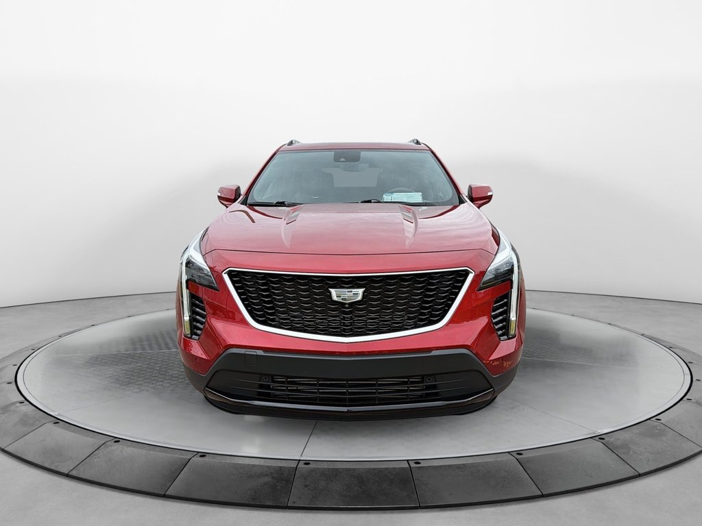 2022 Cadillac XT4 in Jonquière, Quebec - 2 - w1024h768px