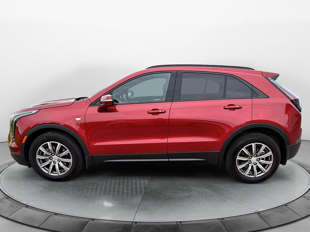 2022 Cadillac XT4 in Jonquière, Quebec - 5 - w1024h768px