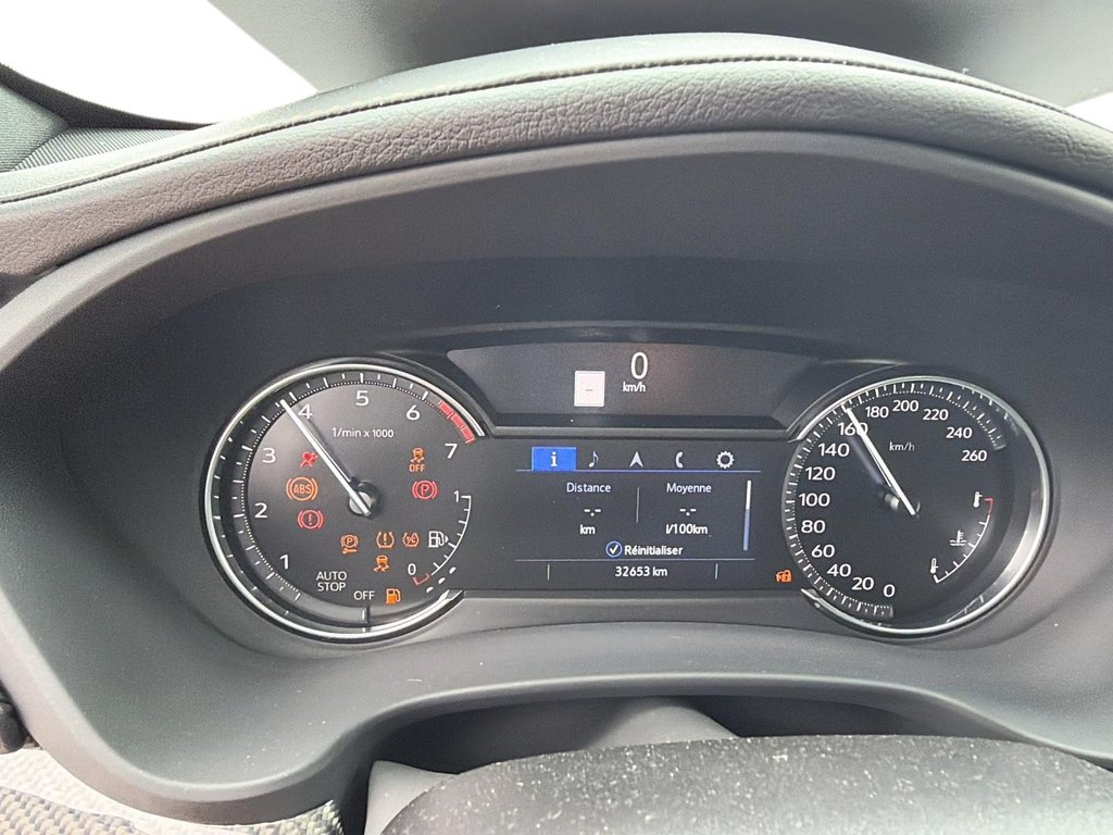 2022 Cadillac XT4 in Jonquière, Quebec - 12 - w1024h768px