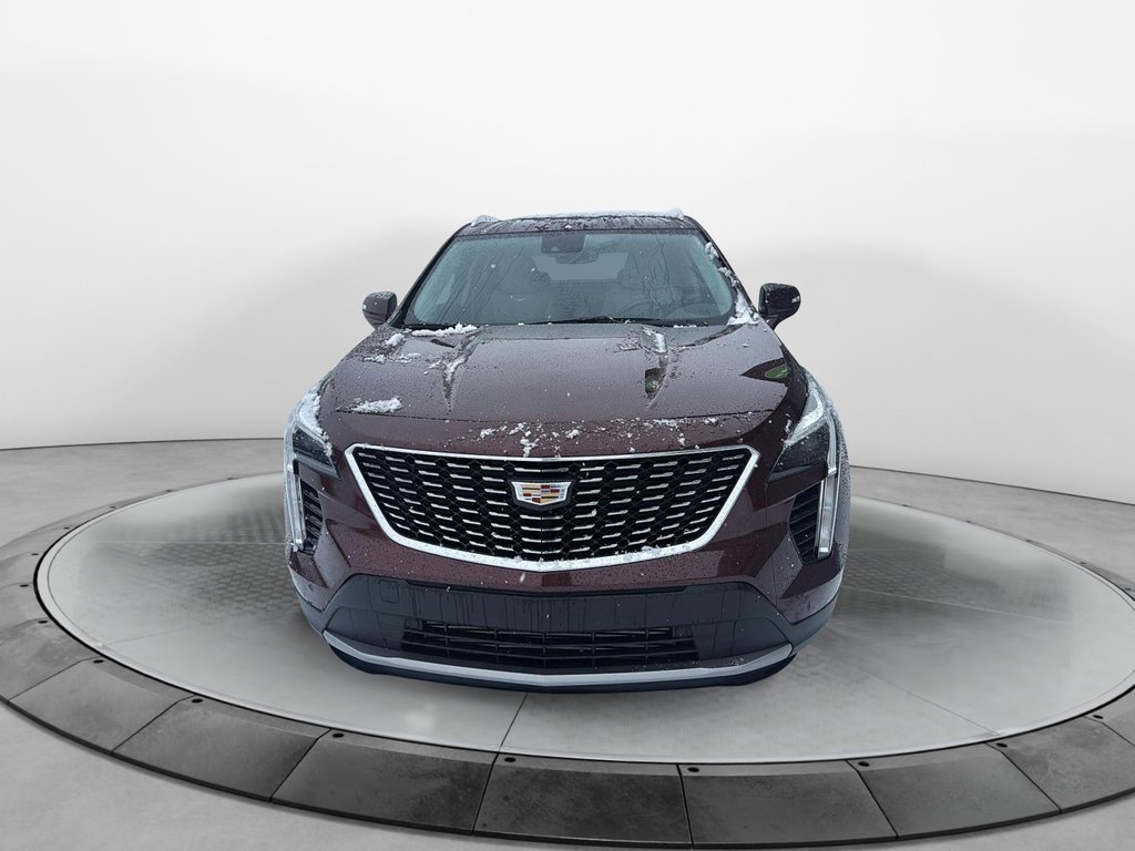 2023 Cadillac XT4 AWD Premium Luxury in Jonquière, Quebec - 2 - w1024h768px