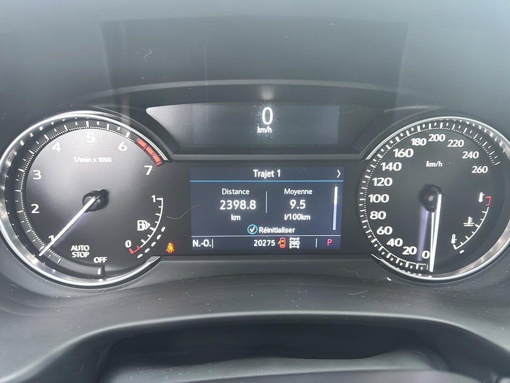 2023 Cadillac XT4 AWD Premium Luxury in Jonquière, Quebec - 13 - w1024h768px