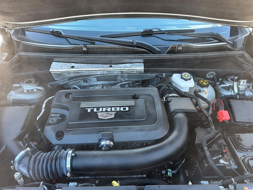 2023 Cadillac XT4 in Jonquière, Quebec - 8 - w1024h768px