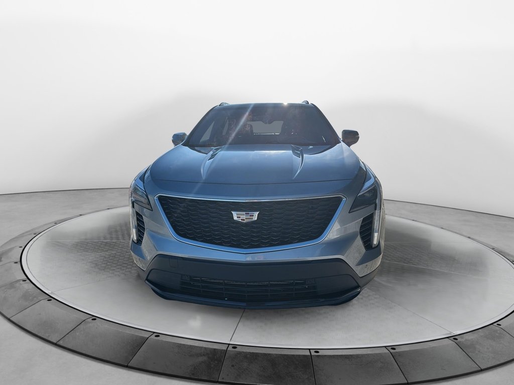 2023 Cadillac XT4 in Jonquière, Quebec - 2 - w1024h768px