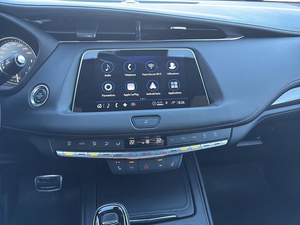 2023 Cadillac XT4 in Jonquière, Quebec - 14 - w1024h768px