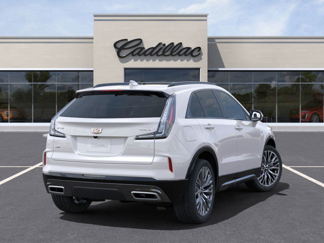 2025 Cadillac XT4 in Jonquière, Quebec - 4 - w1024h768px