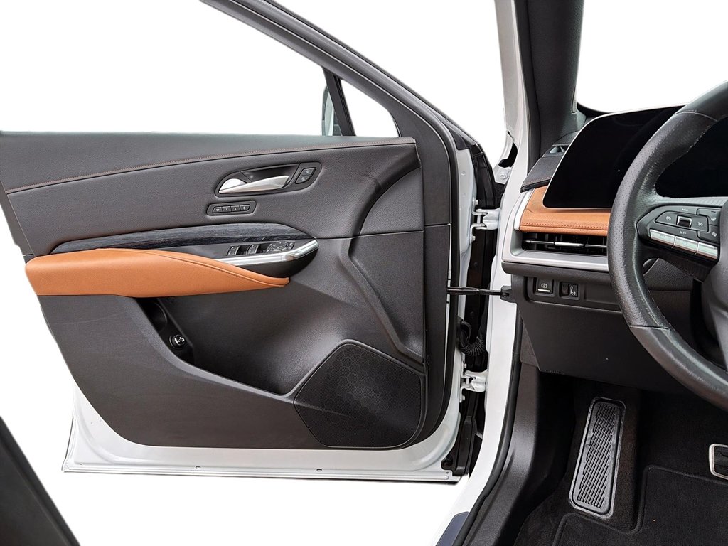 2025 Cadillac XT4 AWD Sport in Chicoutimi, Quebec - 11 - w1024h768px