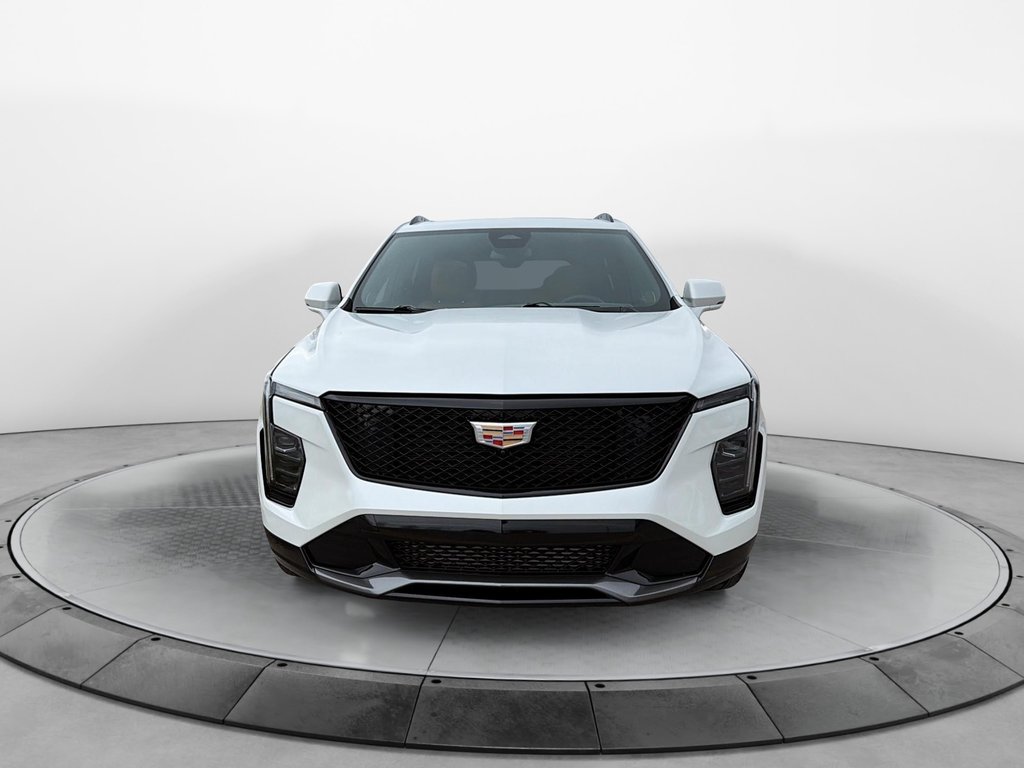 2025 Cadillac XT4 AWD Sport in Chicoutimi, Quebec - 2 - w1024h768px