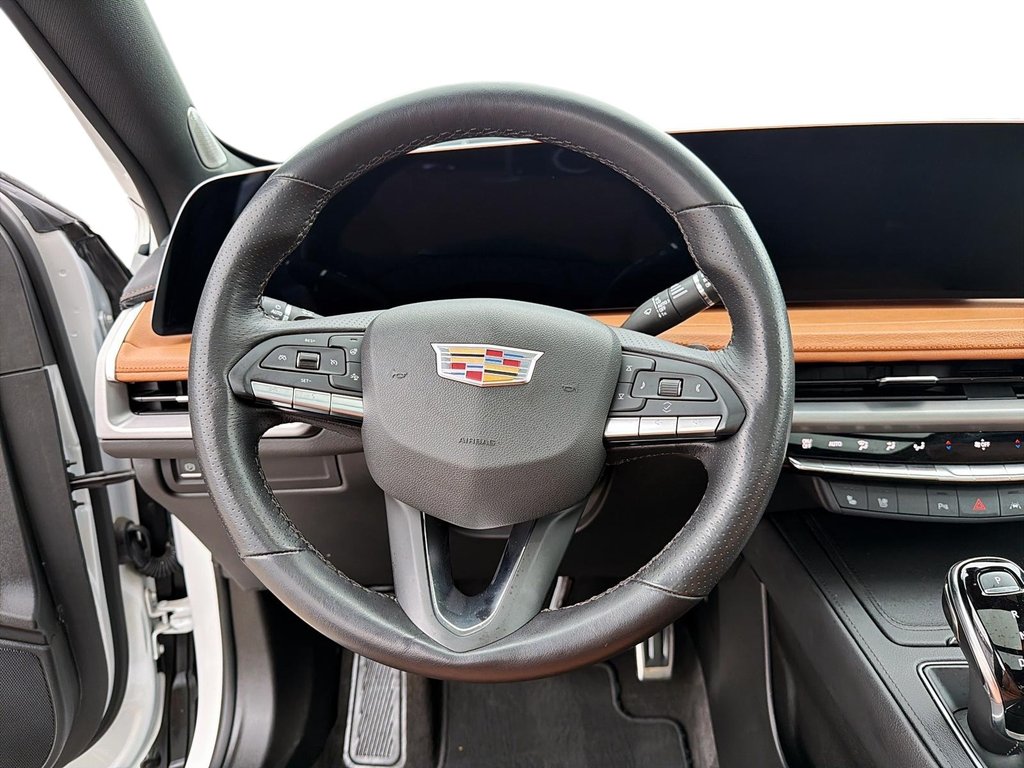 2025 Cadillac XT4 AWD Sport in Chicoutimi, Quebec - 12 - w1024h768px