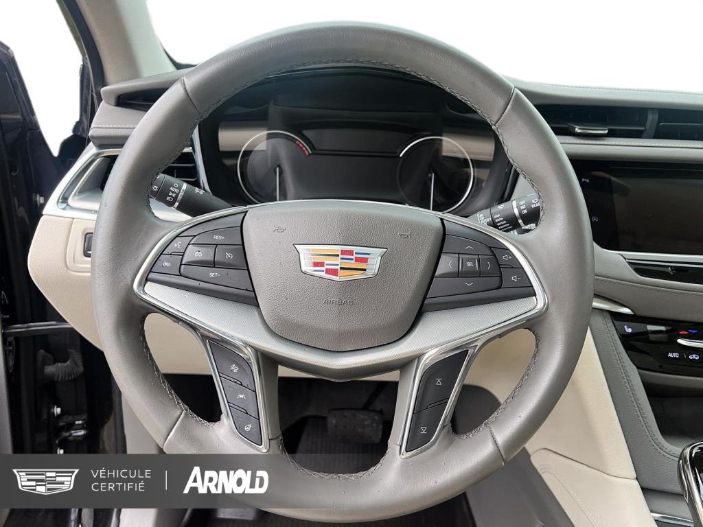 2021 Cadillac XT5 in Jonquière, Quebec - 11 - w1024h768px