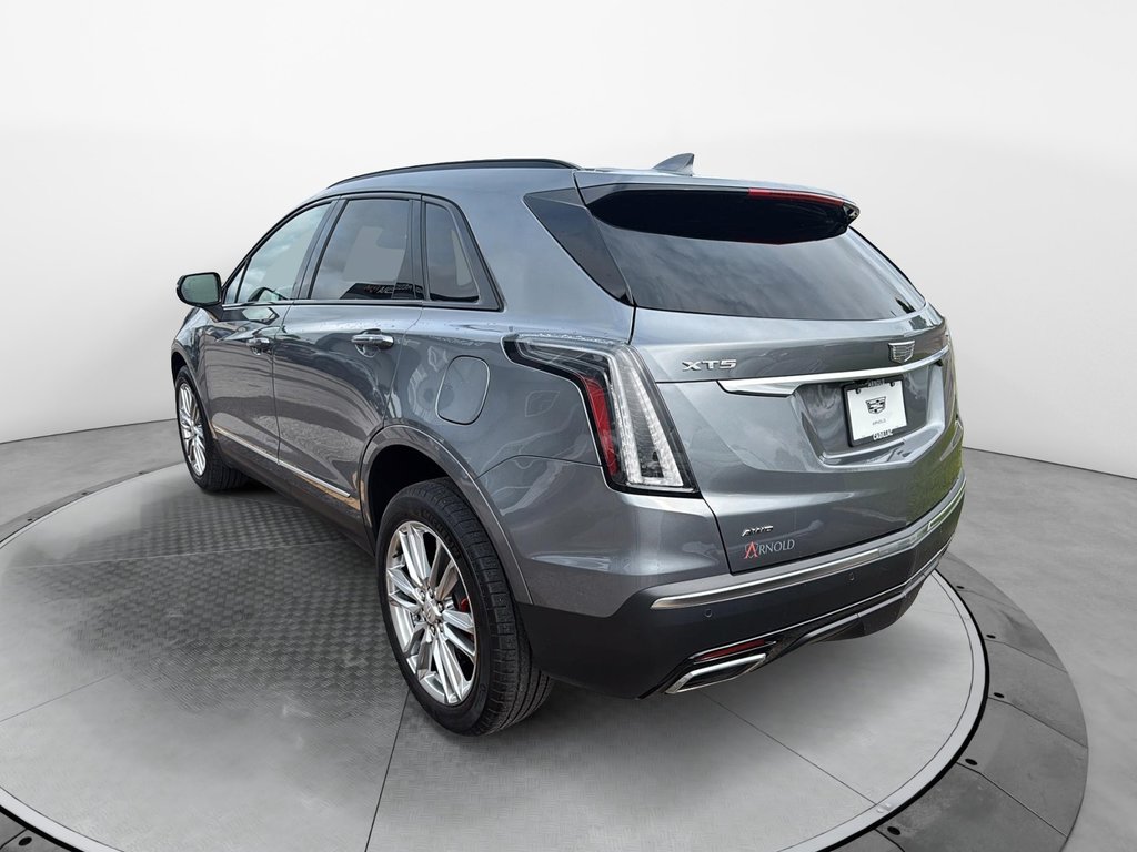 2022 Cadillac XT5 in Baie-Comeau, Quebec - 4 - w1024h768px