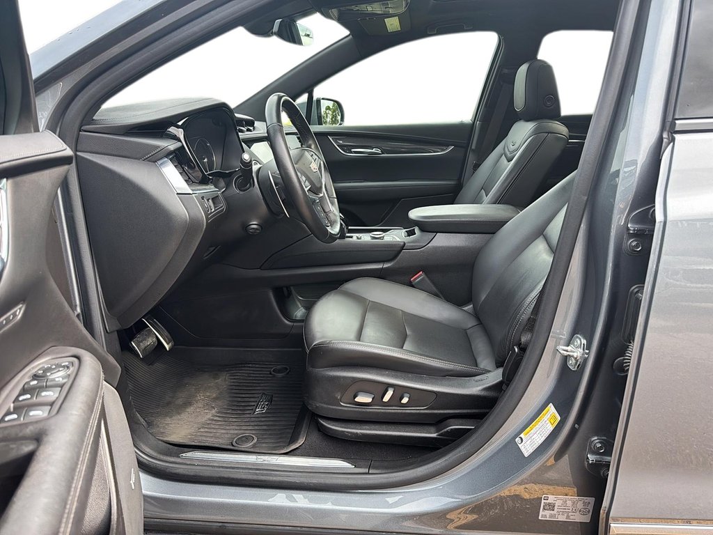 2022 Cadillac XT5 in Baie-Comeau, Quebec - 9 - w1024h768px