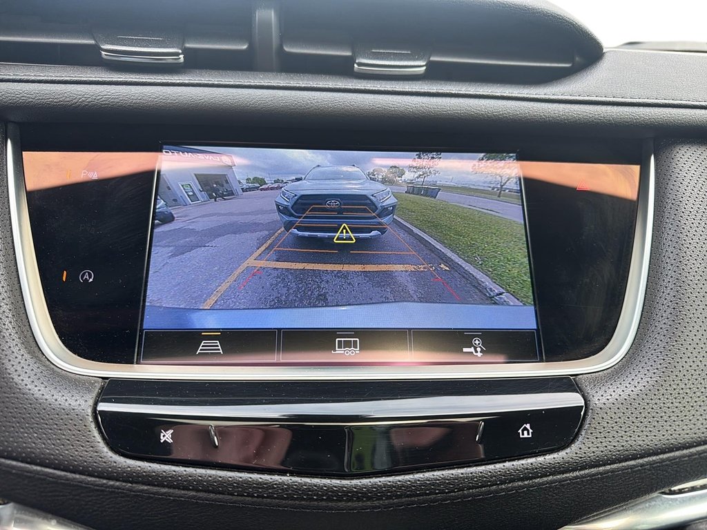 2022 Cadillac XT5 in Baie-Comeau, Quebec - 18 - w1024h768px