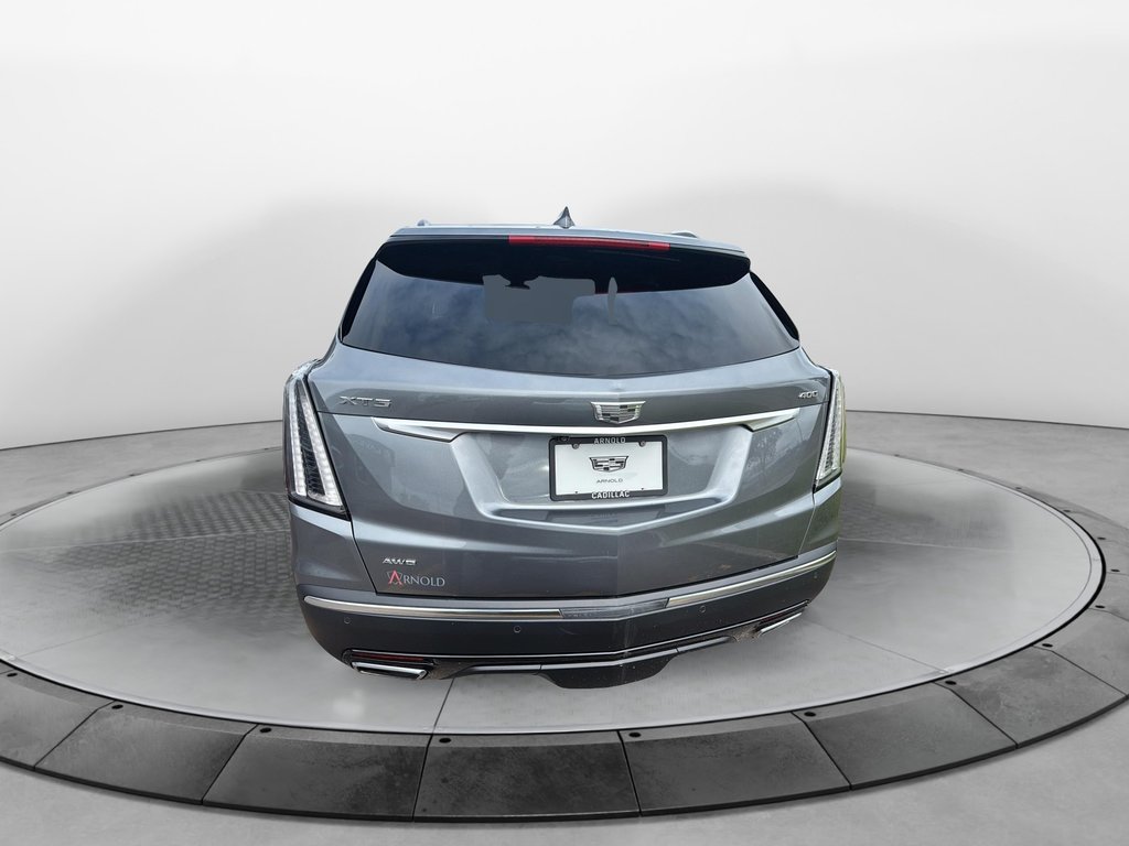 2022 Cadillac XT5 in Baie-Comeau, Quebec - 3 - w1024h768px