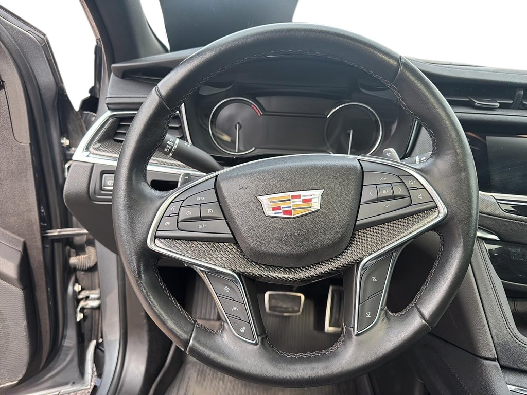 2022 Cadillac XT5 in Baie-Comeau, Quebec - 12 - w1024h768px