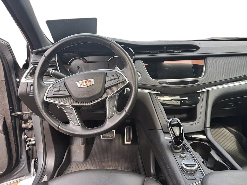2022 Cadillac XT5 in Baie-Comeau, Quebec - 10 - w1024h768px