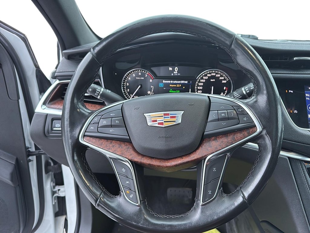 2022 Cadillac XT5 AWD Premium Luxury in Chicoutimi, Quebec - 12 - w1024h768px
