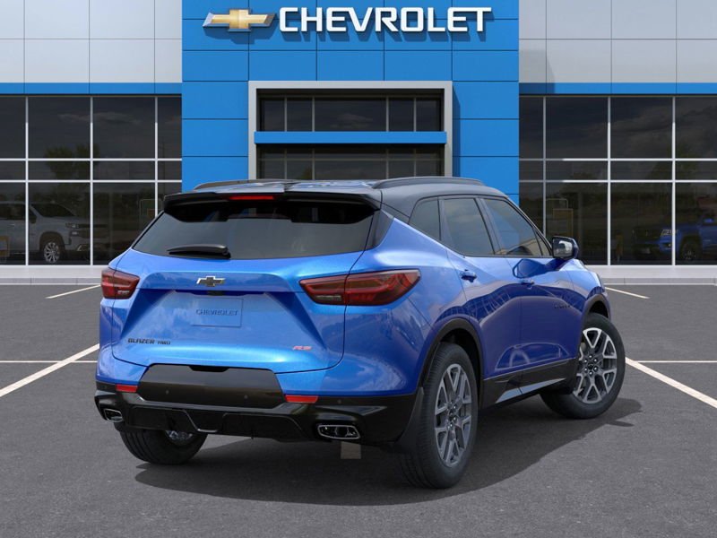 Chevrolet Blazer  2025 à Jonquière, Québec - 4 - w1024h768px