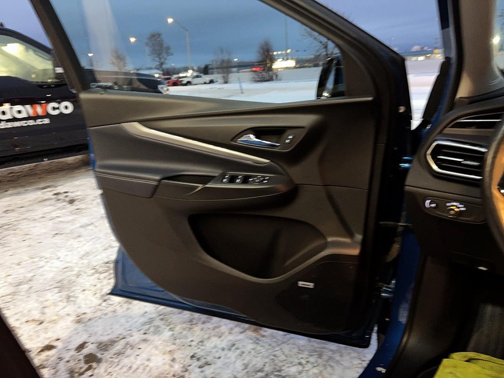 2022 Chevrolet BOLT EUV in Jonquière, Quebec - 11 - w1024h768px