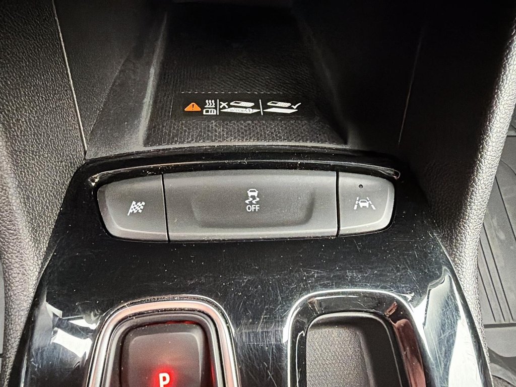 2022 Chevrolet Bolt EUV LT in Jonquière, Quebec - 17 - w1024h768px