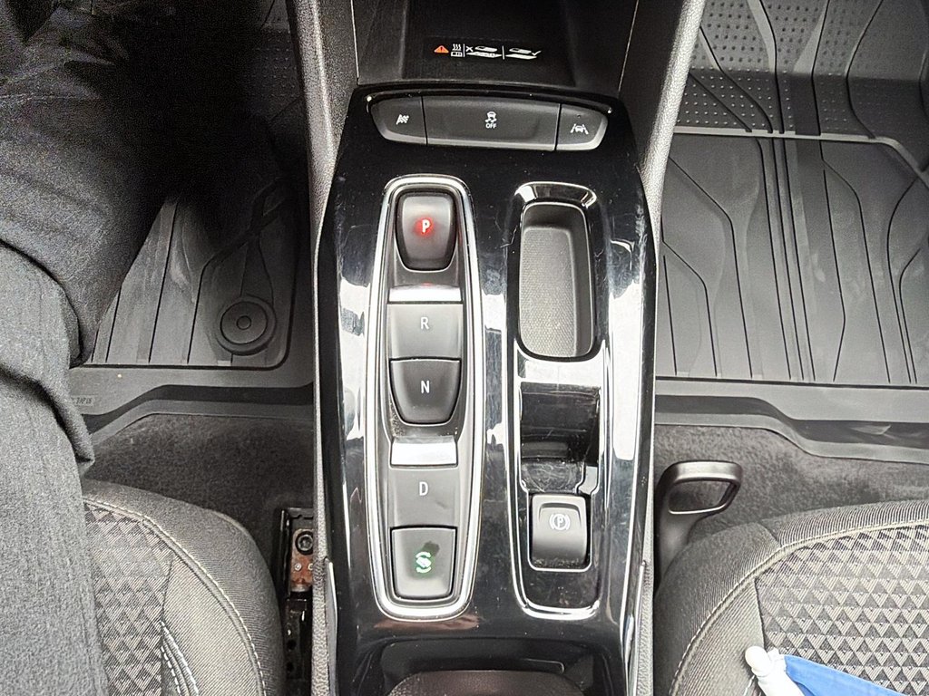 2022 Chevrolet Bolt EUV LT in Jonquière, Quebec - 15 - w1024h768px