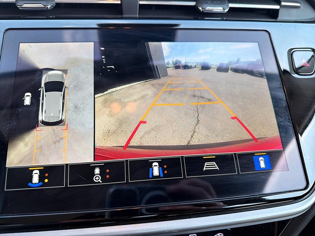 2023 Chevrolet Bolt EUV in Sept-Îles, Quebec - 15 - w1024h768px