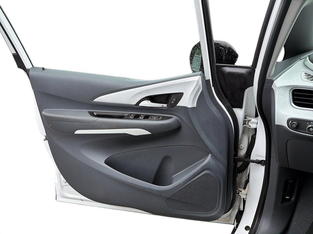 2020 Chevrolet Bolt EV in Sept-Îles, Quebec - 11 - w1024h768px