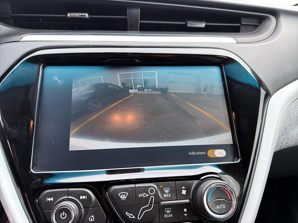 2020 Chevrolet Bolt EV in Sept-Îles, Quebec - 17 - w1024h768px