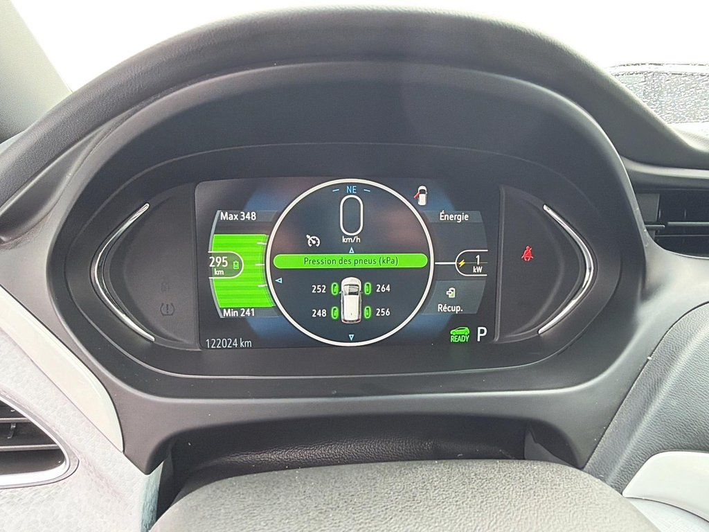 2020 Chevrolet Bolt EV in Sept-Îles, Quebec - 13 - w1024h768px