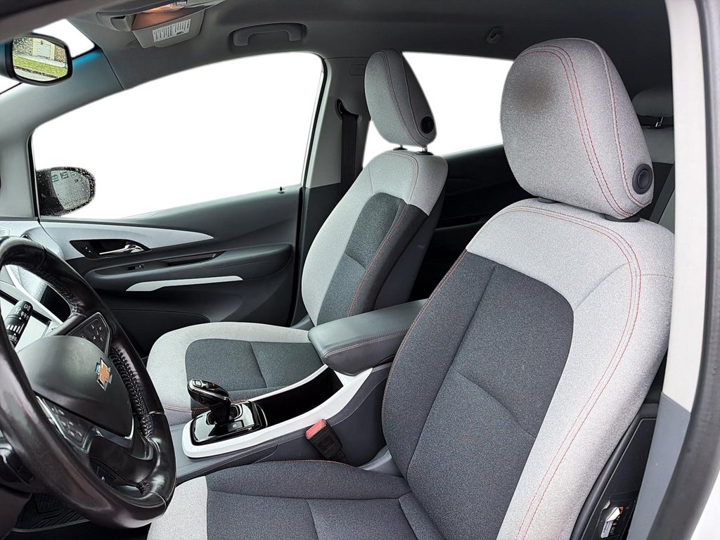 2020 Chevrolet Bolt EV in Sept-Îles, Quebec - 9 - w1024h768px