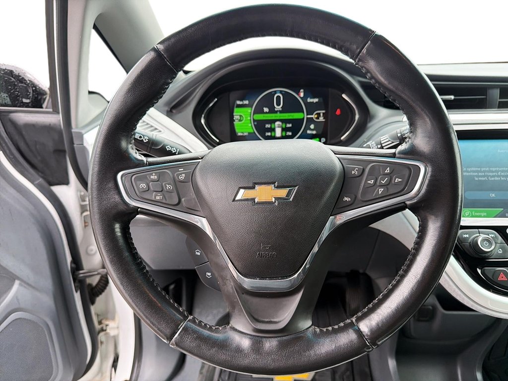 2020 Chevrolet Bolt EV in Sept-Îles, Quebec - 12 - w1024h768px
