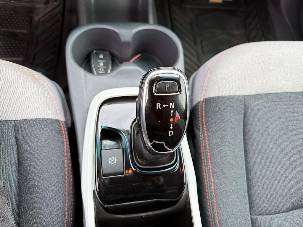 2020 Chevrolet Bolt EV in Sept-Îles, Quebec - 15 - w1024h768px