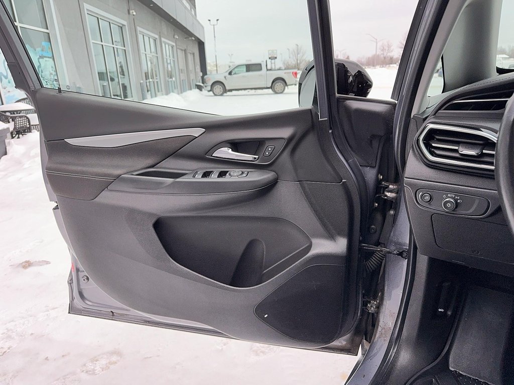 Chevrolet Bolt EV  2022 à Jonquière, Québec - 11 - w1024h768px