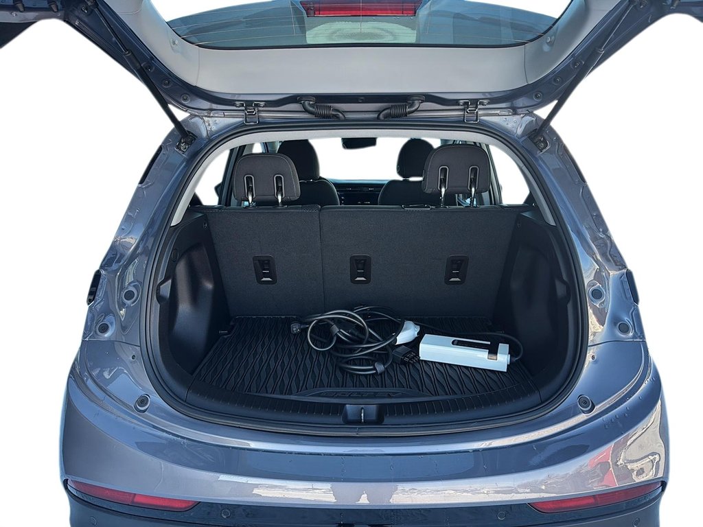 2023 Chevrolet Bolt EV in Sept-Îles, Quebec - 6 - w1024h768px