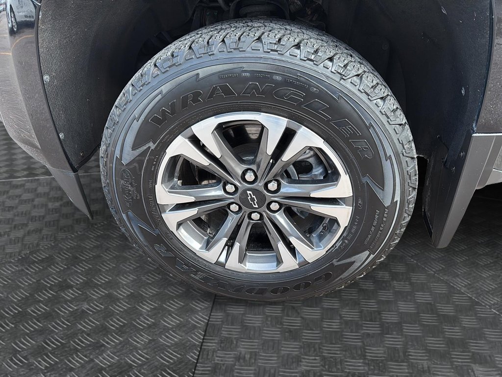 2022 Chevrolet Colorado 4WD Z71 in Jonquière, Quebec - 6 - w1024h768px