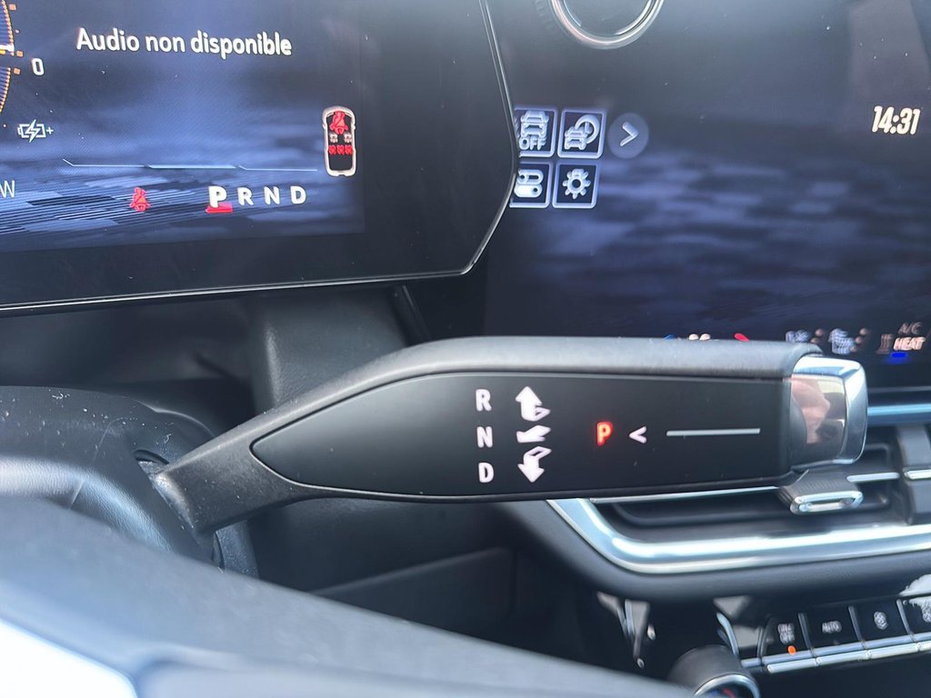 2024 Chevrolet Equinox EV LT in Jonquière, Quebec - 14 - w1024h768px