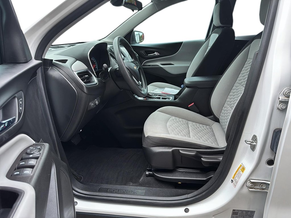 Chevrolet Equinox  2020 à Baie-Comeau, Québec - 9 - w1024h768px