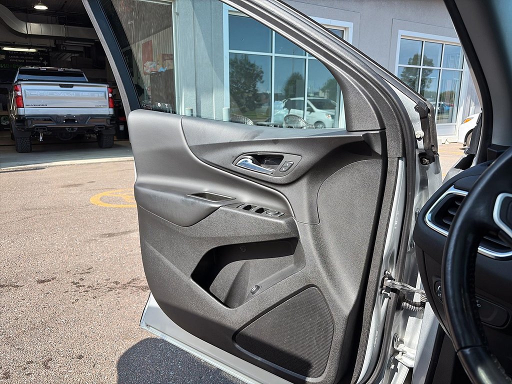 Chevrolet Equinox  2022 à Jonquière, Québec - 11 - w1024h768px