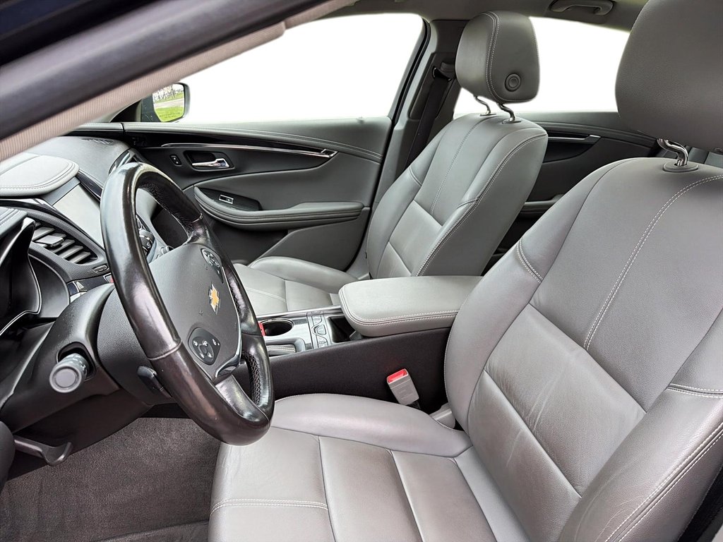 2019 Chevrolet Impala LT in Chicoutimi, Quebec - 9 - w1024h768px