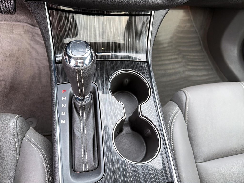 2019 Chevrolet Impala LT in Chicoutimi, Quebec - 15 - w1024h768px