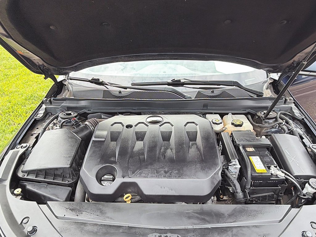 2019 Chevrolet Impala LT in Chicoutimi, Quebec - 8 - w1024h768px