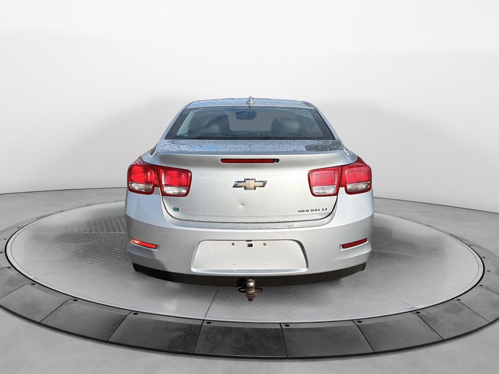Chevrolet Malibu  2015 à Sept-Îles, Québec - 3 - w1024h768px