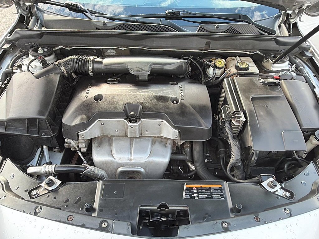 Chevrolet Malibu  2015 à Sept-Îles, Québec - 8 - w1024h768px