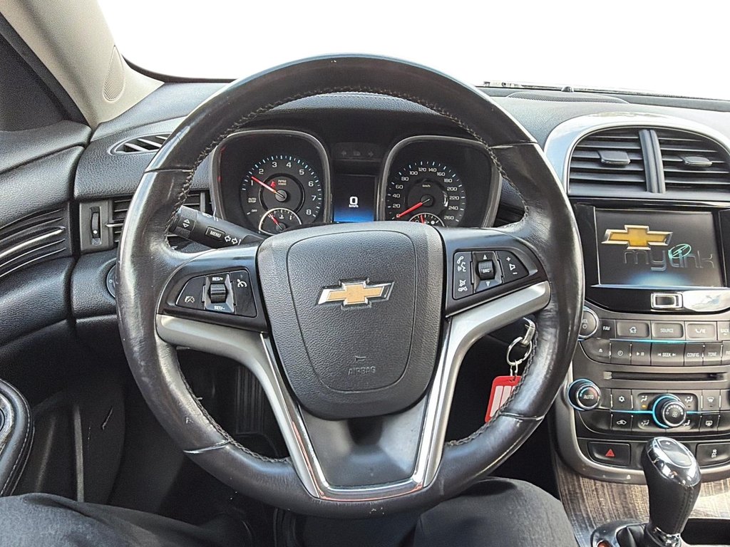 Chevrolet Malibu  2015 à Sept-Îles, Québec - 12 - w1024h768px