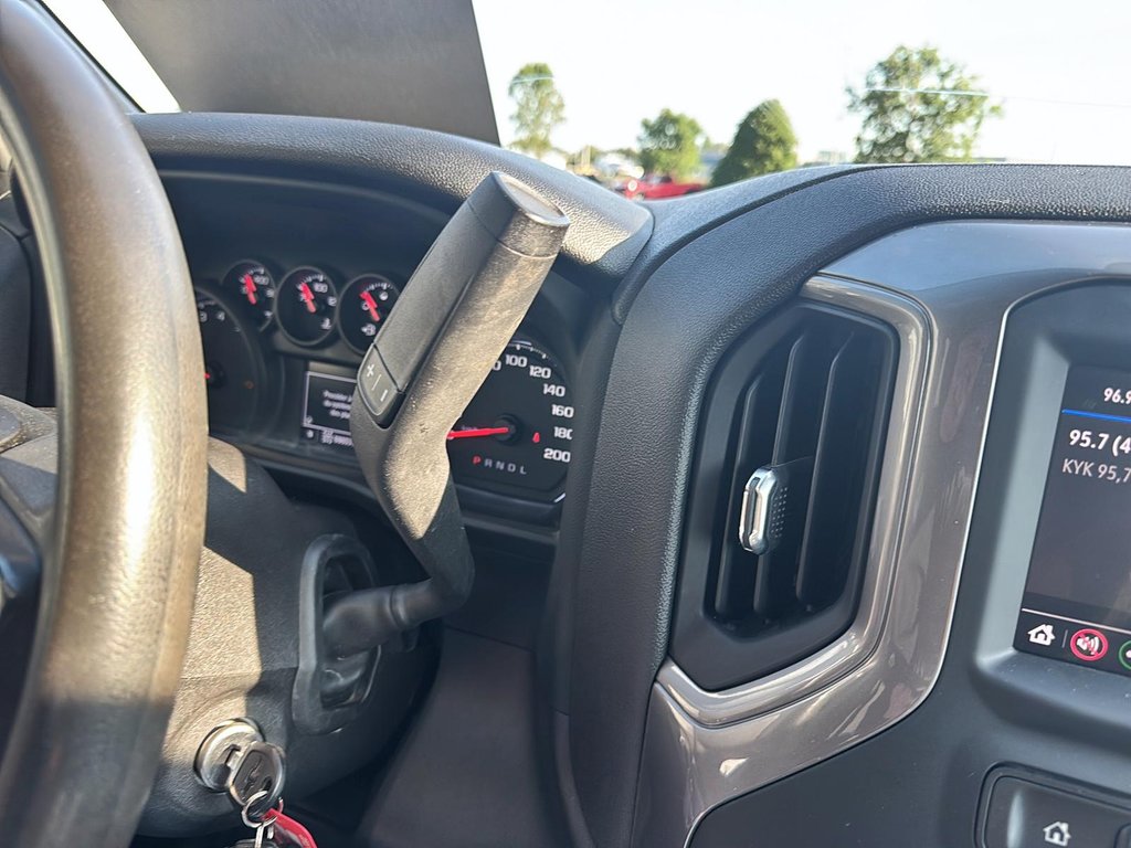 Chevrolet Silverado 1500 LTD  2022 à Jonquière, Québec - 15 - w1024h768px