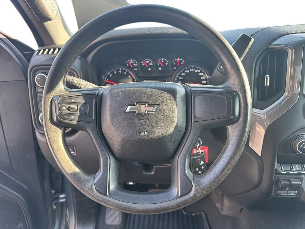 Chevrolet Silverado 1500 LTD  2022 à Jonquière, Québec - 12 - w1024h768px