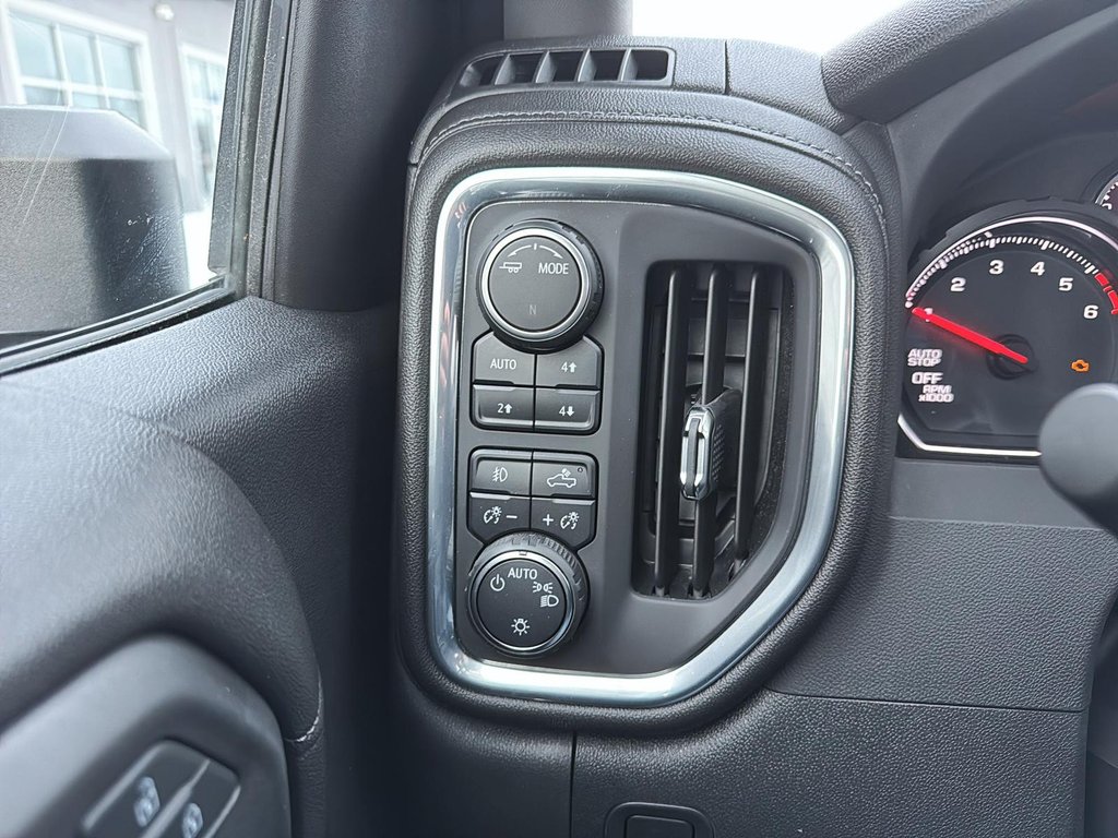 Chevrolet Silverado 1500 LTD  2022 à Sept-Îles, Québec - 13 - w1024h768px