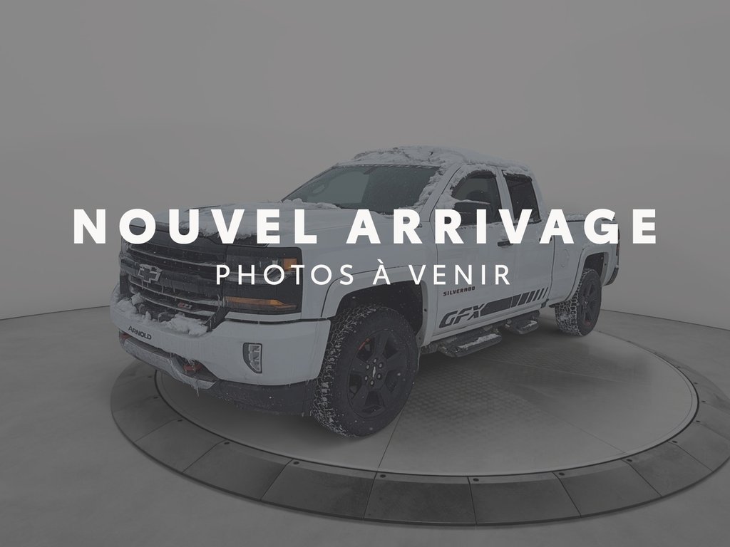 Chevrolet Silverado 1500 LT 2018 à Jonquière, Québec - 2 - w1024h768px
