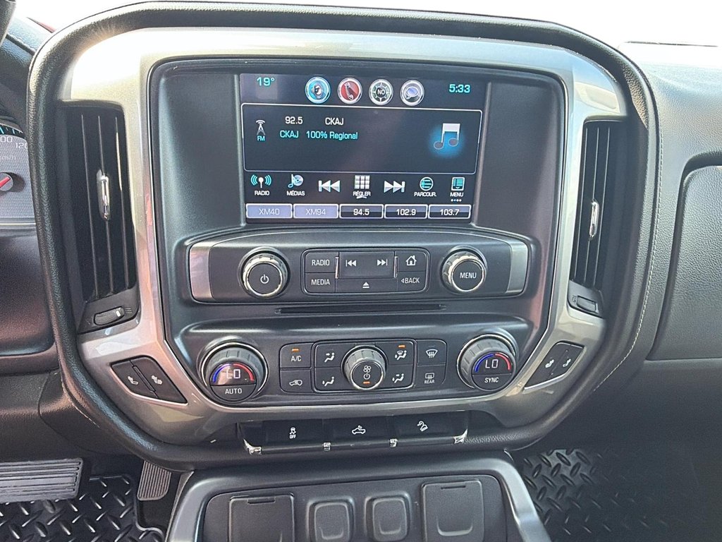 2018 Chevrolet Silverado 1500 in Jonquière, Quebec - 13 - w1024h768px