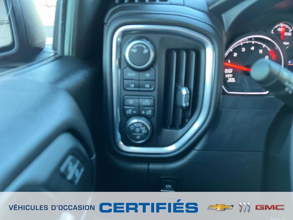 Chevrolet Silverado 1500  2019 à Jonquière, Québec - 14 - w1024h768px