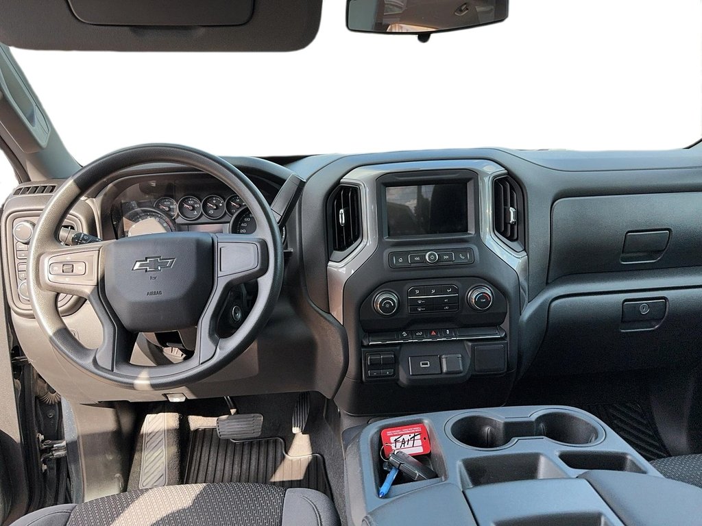 2019 Chevrolet Silverado 1500 in Baie-Comeau, Quebec - 27 - w1024h768px